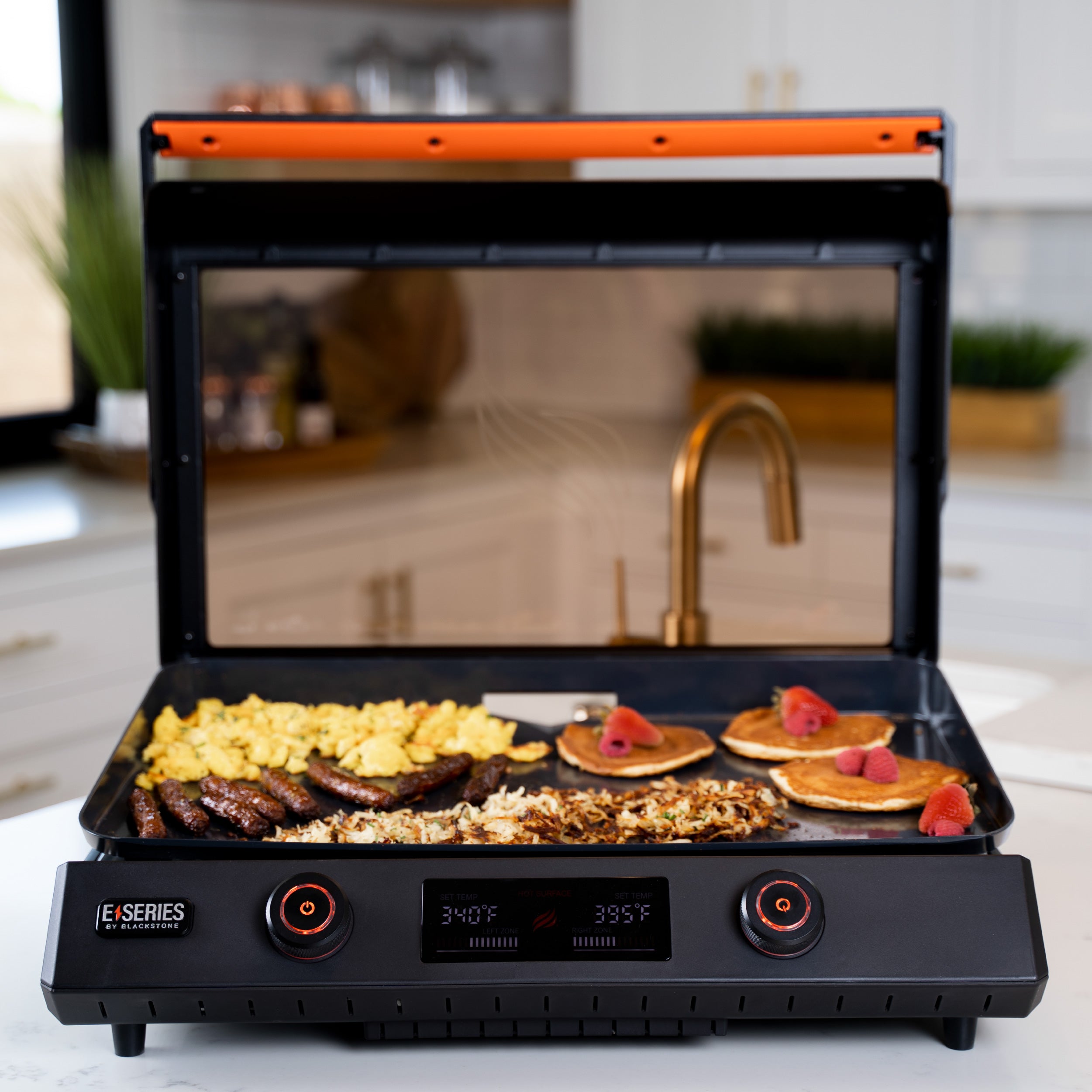 Blackstone E-Series 17inch Tabletop Electric Griddle with Hood - My Store
