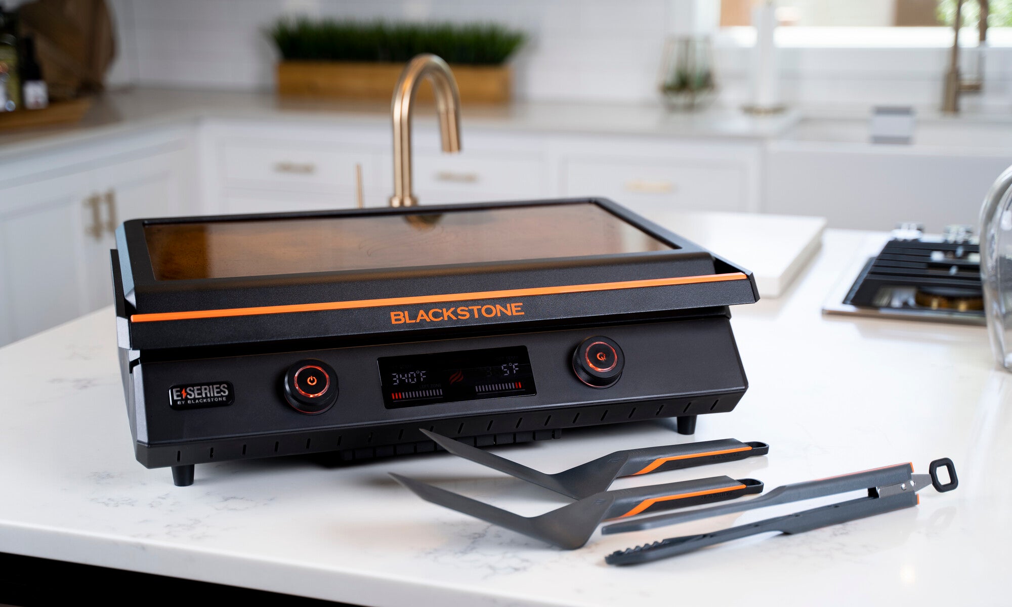 Blackstone 22" Electric tabletop griddle with hood - My Store